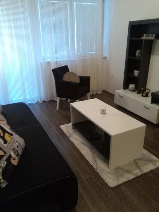 Apartment Ivi034 크라구예바츠 외부 사진